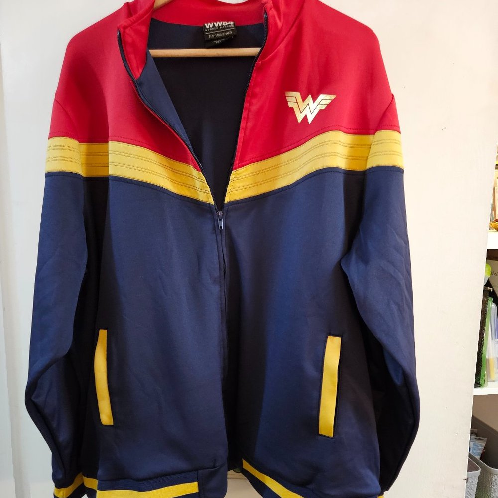 Her Room Wonder Woman WW84 jacket size 3 (3XL)